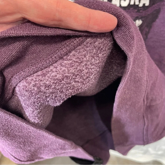 Love Alaska women’s 49th state Brewing sweatshirt hoodie purple large - Picture 4 of 7